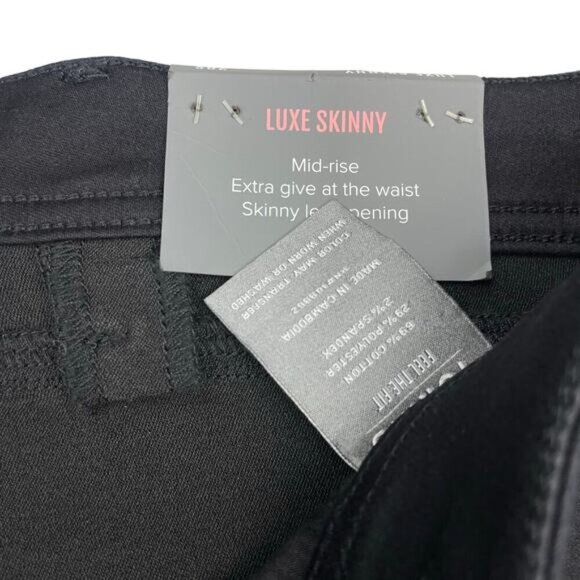 NWT TORRID Luxe Skinny Jean Sz 28 SHORT Plus Size Sateen Stretch Black - Picture 5 of 7